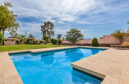 4450 54th St, Phoenix AZ 85018-1905 exterior