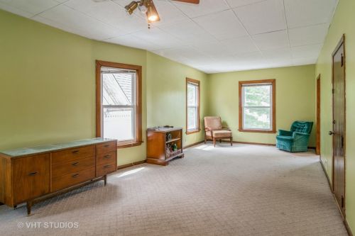 3137 Kenilworth Ave, Forest View, IL 60402-3001