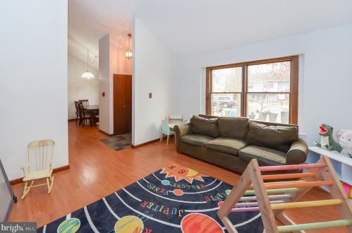 534 Elberne Ave, West Deptford NJ 08093-1716 exterior