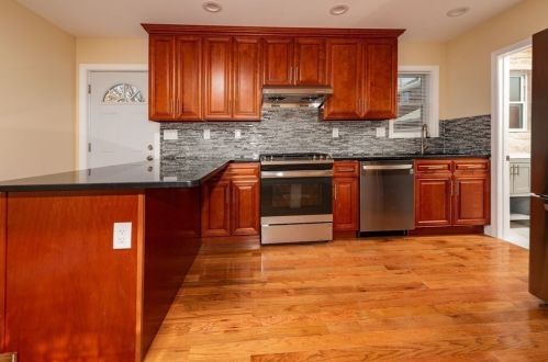 118 Charles St, Quincy MA  02169-3649 exterior