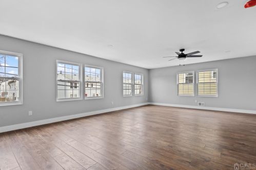 134 Un St, Carteret NJ 07008-3326 exterior