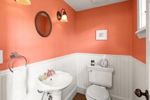 32 Main St, Rockport MA 01966-1512 exterior