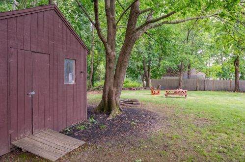 10 Carroll St, Weymouth MA 02189-1211 exterior