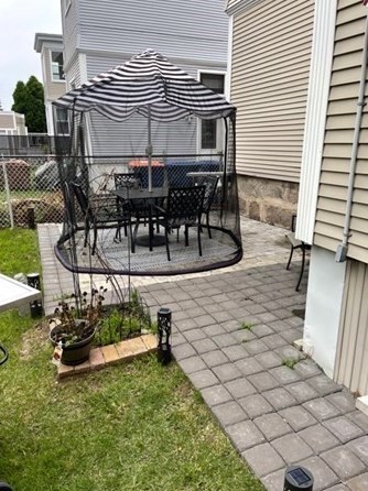 14 Lucas St, New Bedford MA 02744-1509 exterior