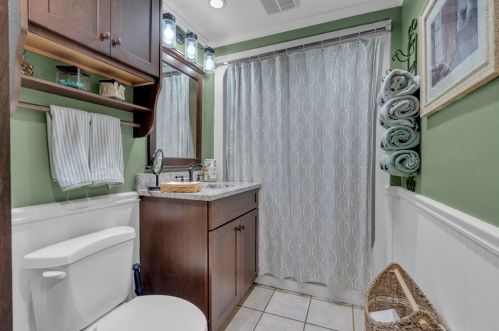 3 Hillsboro St, Quincy MA 02169-8913 exterior