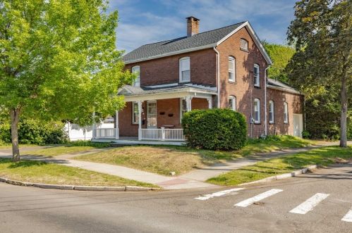 55 Silver St, Montgomery MA  01085-3644 exterior