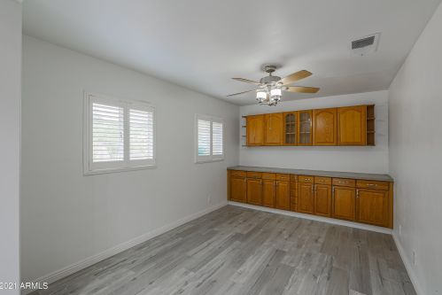 2216 Anderson Ave, Phoenix AZ  85023-2200 exterior