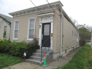 916 Logan St, Louisville KY  40204-1836 exterior