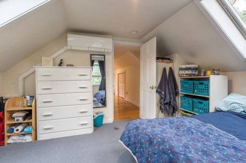 185 Pelham Rd, Amherst MA 01002-9777 exterior