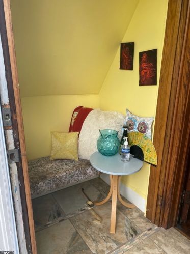 21 Berkeley Ave, Belleville, NJ 07109-1469