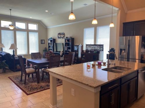 207 Conchola Ln, Richmond TX 77469-1823 exterior