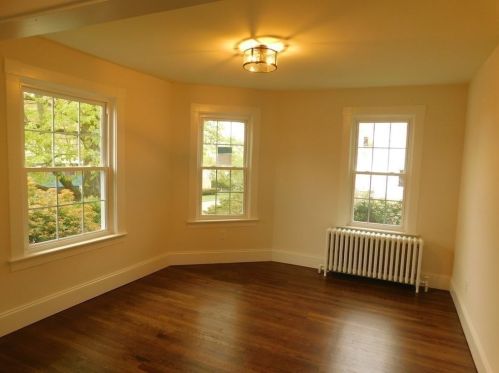 327 Quincy St, Fall River MA  02720-4421 exterior