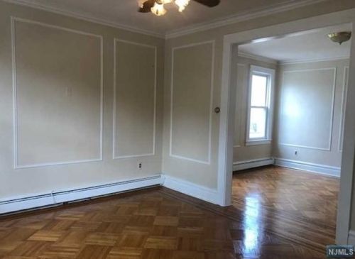 9 Schuyler Ct, Kearny NJ  07032-3827 exterior