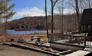 402 Alan A Dale Dr, Washington, MA 01223-3574