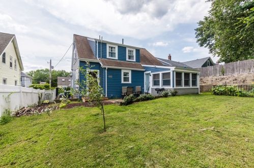 27 Fairfield St, Dedham MA 02026-1405 exterior