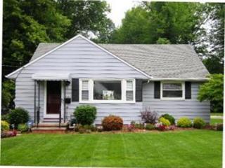 24370 Smith Ave, Cleveland, OH 44145-4817