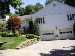 41 Fairhaven Rd, Newton, MA 02459-3423