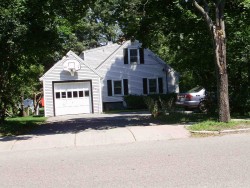 424 Dedham St, Newton, MA 02459-2929