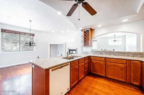 340 Aspen Dr, Park City UT 84098-5131 exterior