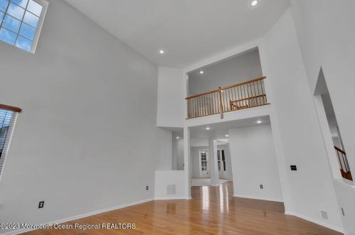 111 Picadilly Dr, Jackson Twp NJ  08527-1290 exterior