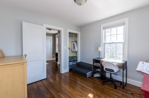 399 Mt Vernon St, Dedham MA 02026-3631 exterior