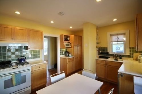 41 Capital St, Newton MA 02458-1332 exterior