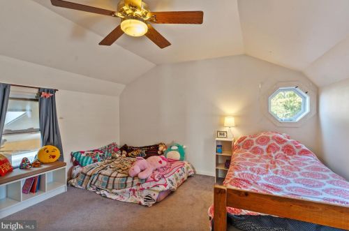 64 Route 156, Trenton NJ  08620-2708 exterior