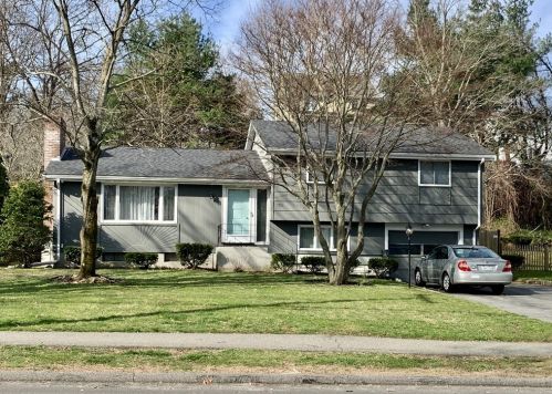 761 Greendale Ave, Needham MA  02492-4409 exterior