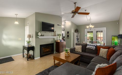 10210 49th St, Phoenix, AZ 85044-1218