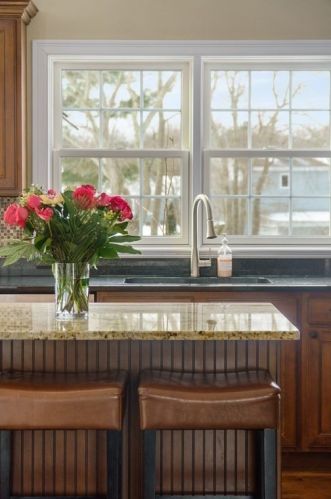 62 Chelsea Dr, Seekonk MA 02771-4923 exterior