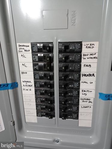 615 Hessian Ave, West Deptford NJ 08063-1243 exterior