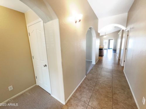 5730 27 Dr, Phoenix AZ 85045-4200 exterior