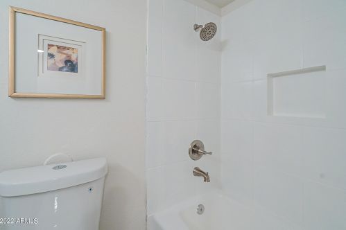 13026 29 Pl, Phoenix AZ 85016-5814 exterior