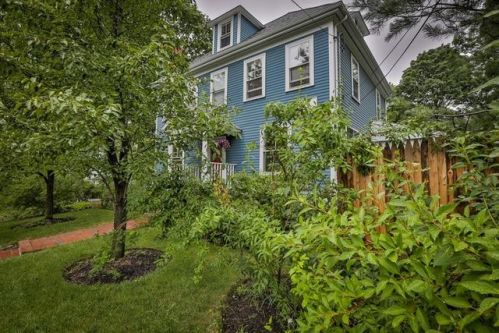 300 Reedsdale Rd, Milton MA  02186-3324 exterior