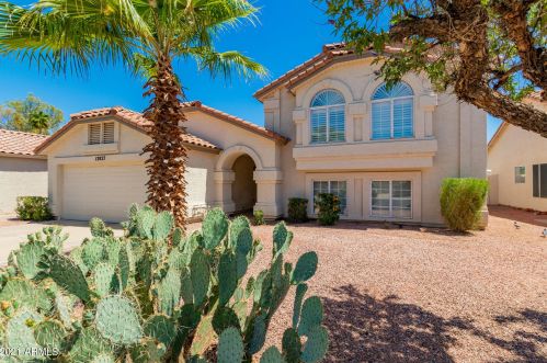 12027 46th St, Phoenix, AZ 85044-2463