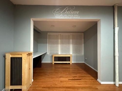 264 Davis Ave, Kearny NJ 07032-3402 exterior