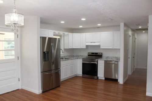 277 Grove St, Worcester MA 01605-3905 exterior