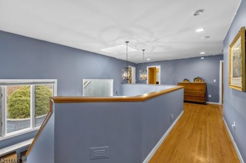 79 Pinewood Dr, Skyline Lakes NJ  07456-1122 exterior