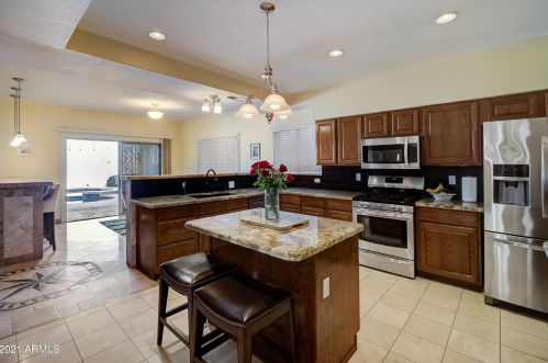 26250 46 St, Phoenix AZ 85008-2429 exterior