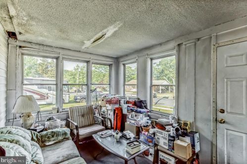 653 Washington Ave, West Deptford, NJ 08096-4563