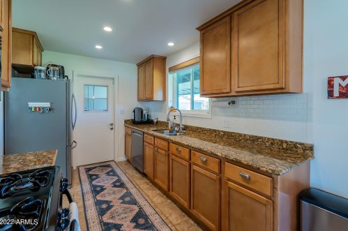 7708 17th Dr, Phoenix AZ  85021-7016 exterior