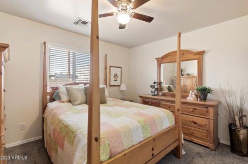 3218 37th St, Phoenix AZ 85018-6304 exterior