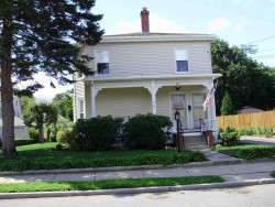 84 Boyd St, Newton, MA 02458-1502