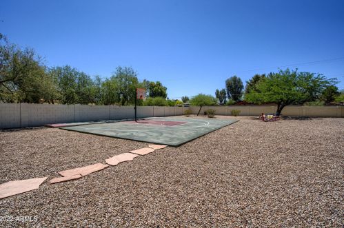 4637 Cholla St, Phoenix AZ 85029-3800 exterior