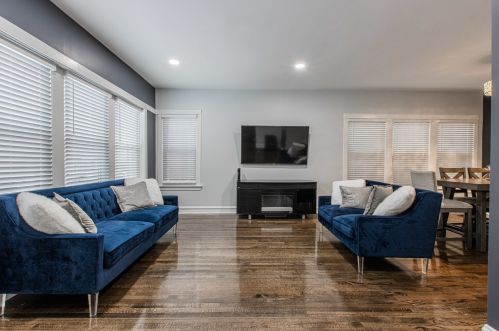 1509 Oak Park Ave, Forest View, IL 60402-1340