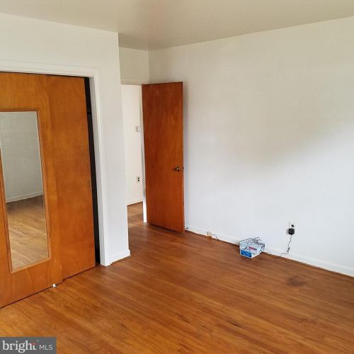 304 Main St, West Deptford NJ 08051-1031 exterior