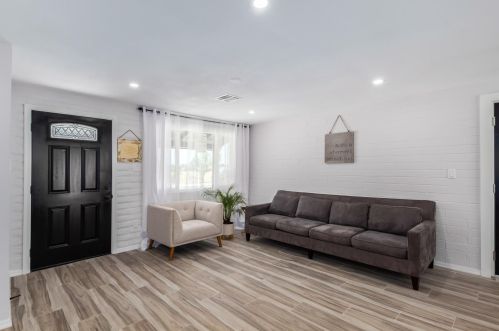 7202 Coolidge St, Phoenix AZ  85033-1429 exterior