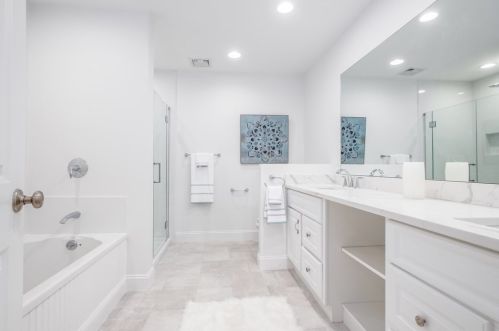 137 Wall St, East Bridgewater MA 02324-1519 exterior