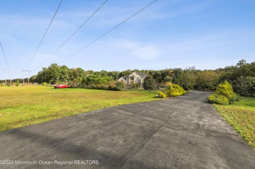 750 Farmingdale Rd, Jackson Twp NJ 08527-4301 exterior