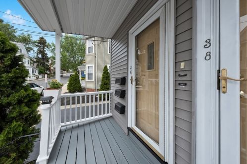 36 Lambert Ave, Chelsea MA 02150-1304 exterior